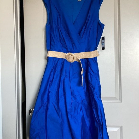Jessica Howard Plus Size Belted Sleeveless V-Neck Midi Dress, size 20W - Picture 5 of 14
